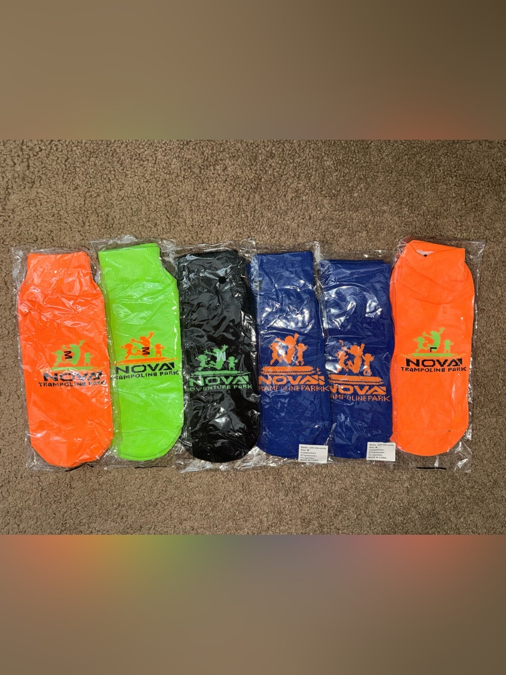 BNWT, nova trampoline park, trampoline socks